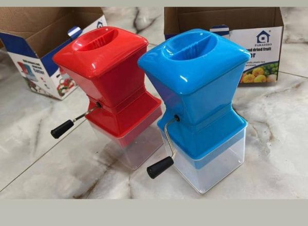 PLASTIC GRATER